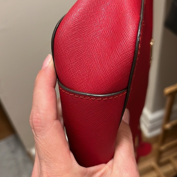 MK CROSSBODY BAG IN excellent condition - Picture 8 of 9